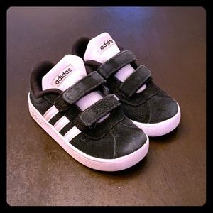 ADIDAS Toddler Boys size 7 Shoe